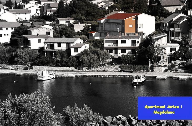 Apartments Antea & Magdalena Pirovac Ngoại thất bức ảnh