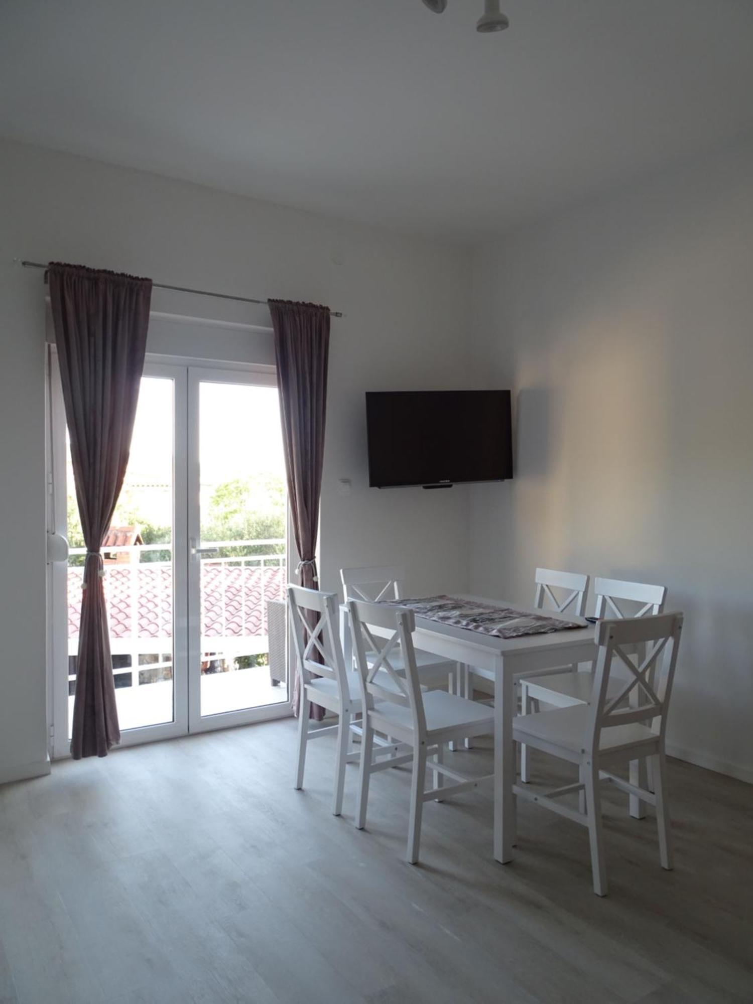 Apartments Antea & Magdalena Pirovac Ngoại thất bức ảnh