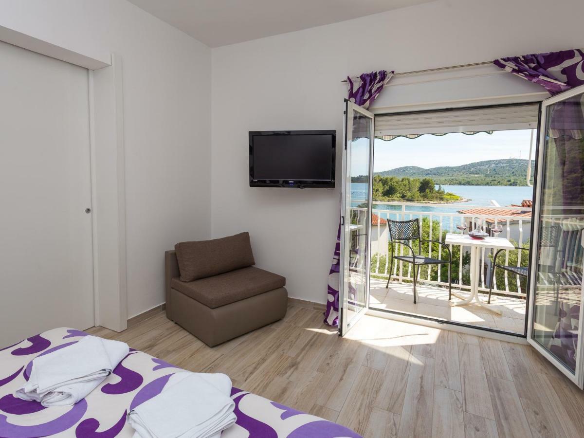 Apartments Antea & Magdalena Pirovac Ngoại thất bức ảnh
