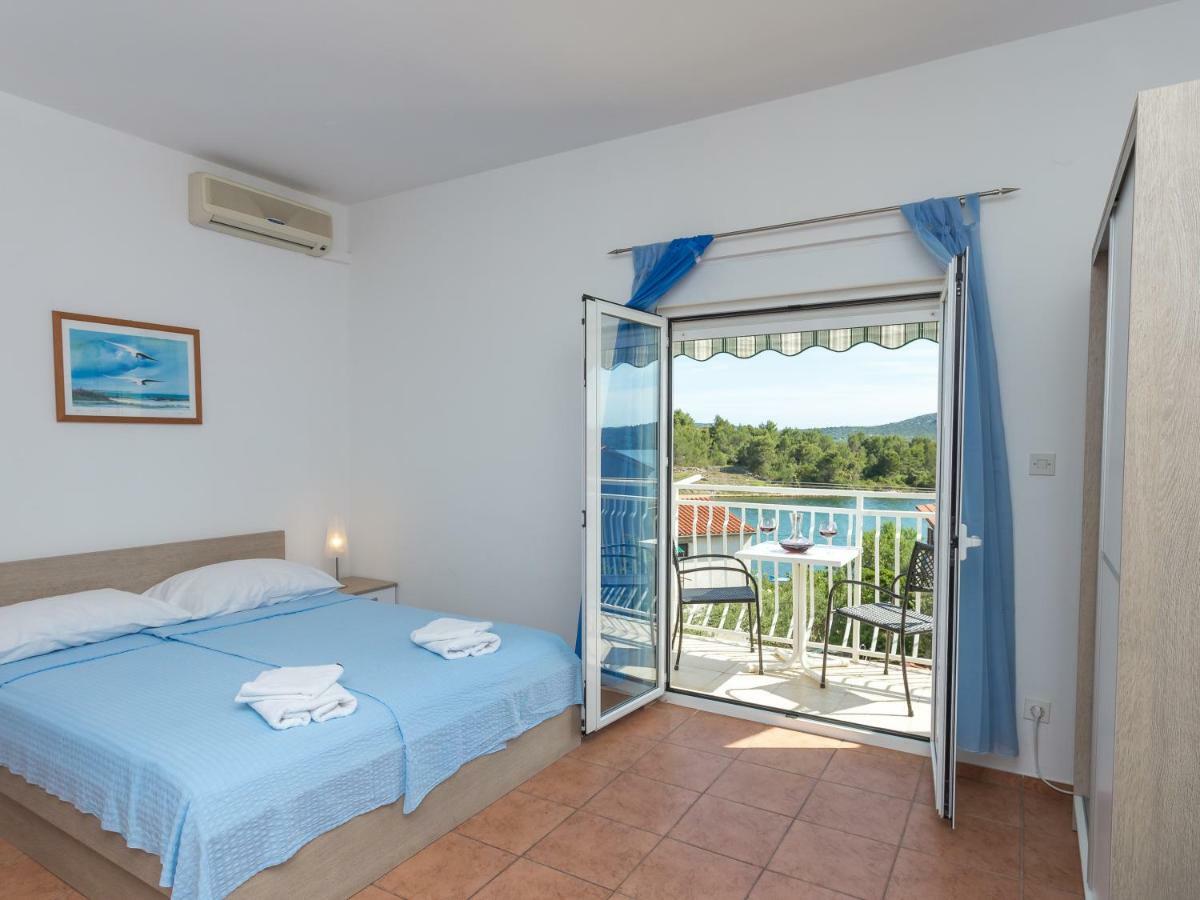 Apartments Antea & Magdalena Pirovac Ngoại thất bức ảnh